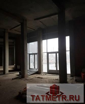 Коммерческая / Продажа / Торговые помещения, Казань, Победы проспект, 280 000 Предлагается на аренду офисно-торговое помещение,общей площадью 350 кв.м. Жилой комплекс “Победа” расположился в... - 3