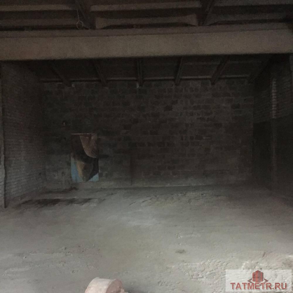 Коммерческая / Продажа / Производство и склады, Казань, улица Оренбургский тракт 10-й километр, 24 000 Кирпичное здание на территории производственно-складской базы В районе РКБ,(Лесной городок) Отдельные въездные ворота... - 1