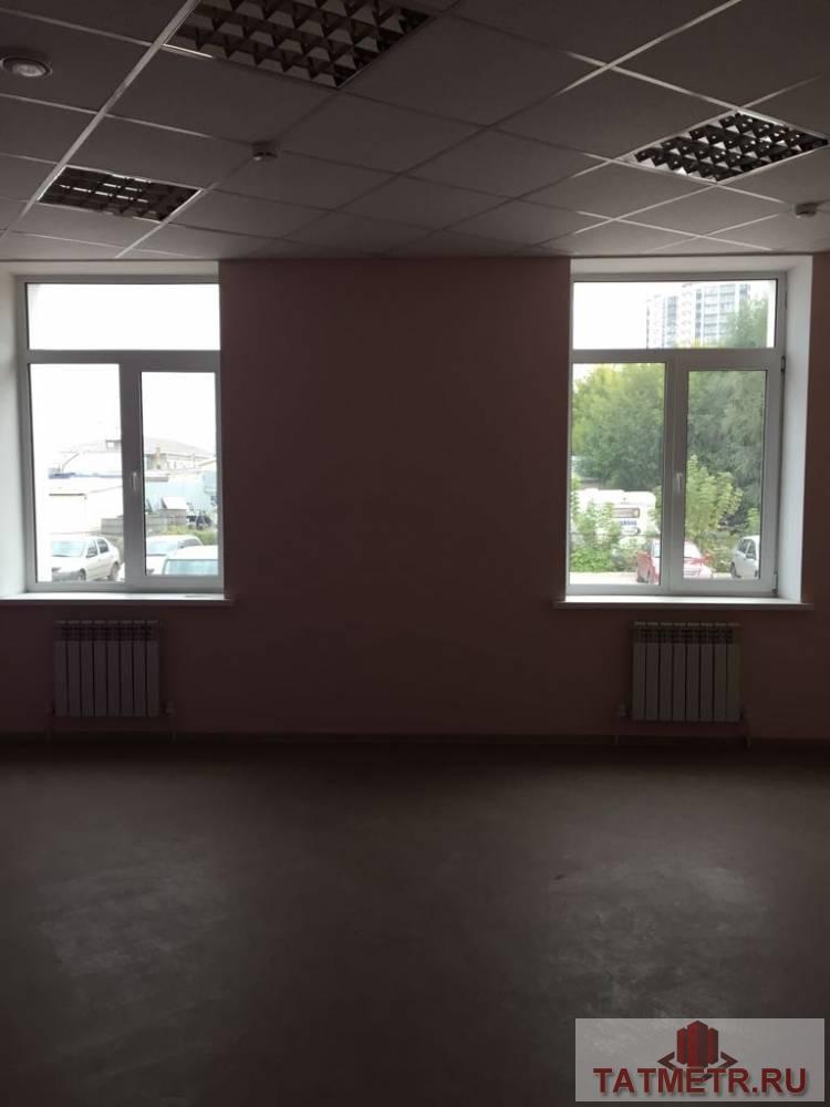 Коммерческая / Продажа / Офисы, Казань, Гвардейская улица, 43 550 Сдаю шикарный трехкомнатный офис, расположенный в новом бизнес-центре на Гвардейской. В офисе сделан новый ремонт.... - 2