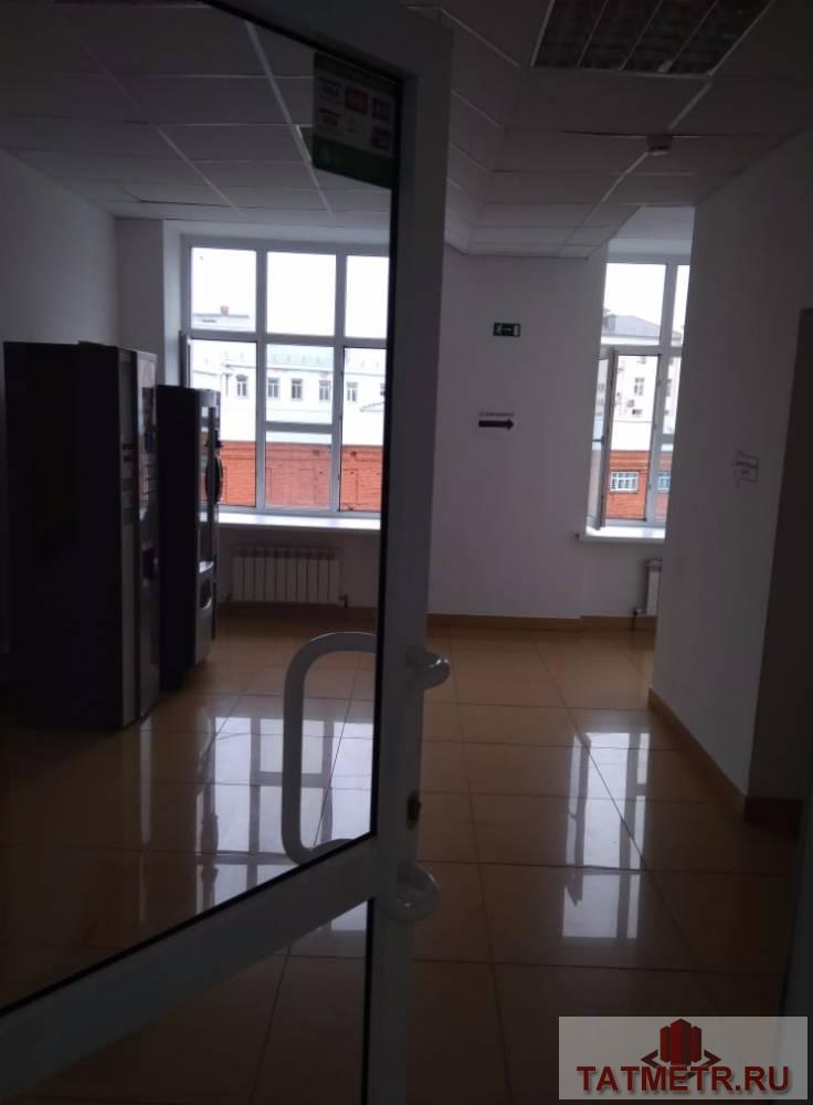 Коммерческая / Продажа / Офисы, Казань, Лево-Булачная улица, 398 000 Бизнес-центр Лево-Булачная,30 предлагает в аренду офис 539м² 3-й этаж здания: - аренда: 750руб./м² (часть... - 9