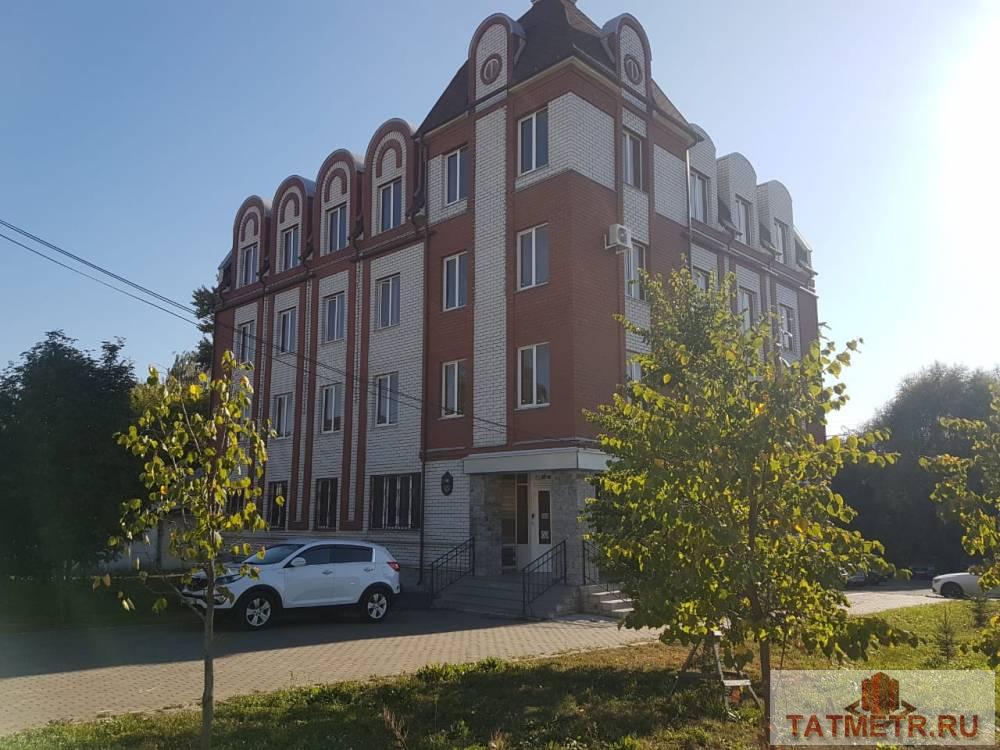 Коммерческая / Продажа / Офисы, Казань, Гладилова улица, 16 500 Сдается чистый, комфортабельный офис 30м2 в аренду на Гладилова 35. Первая линия от дороги, 4 этаж. В офисе выполнен... - 3