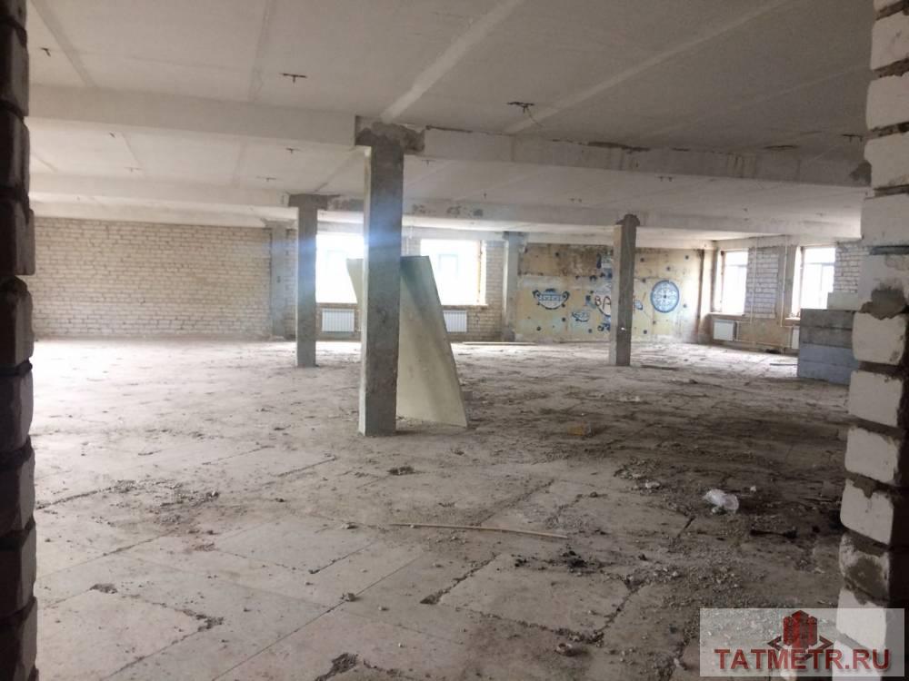 Коммерческая / Продажа / Производство и склады, Казань, Родины улица, 1 160 000 Сдается в аренду производственное здание 4 000м², при заезде собственник предоставят ремонт за свой счет. 600 клвт... - 16