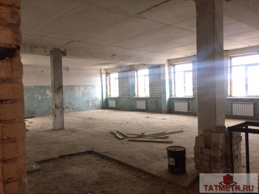 Коммерческая / Продажа / Производство и склады, Казань, Родины улица, 1 160 000 Сдается в аренду производственное здание 4 000м², при заезде собственник предоставят ремонт за свой счет. 600 клвт... - 5