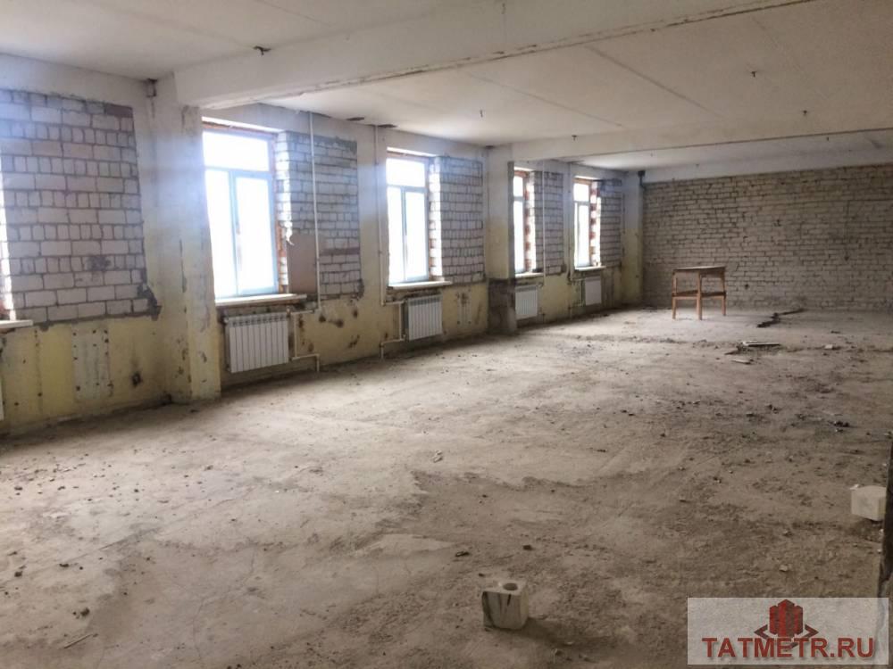 Сдается в аренду производственное здание 4 000м², при заезде собственник предоставят ремонт за свой счет. 600 клвт... - 9