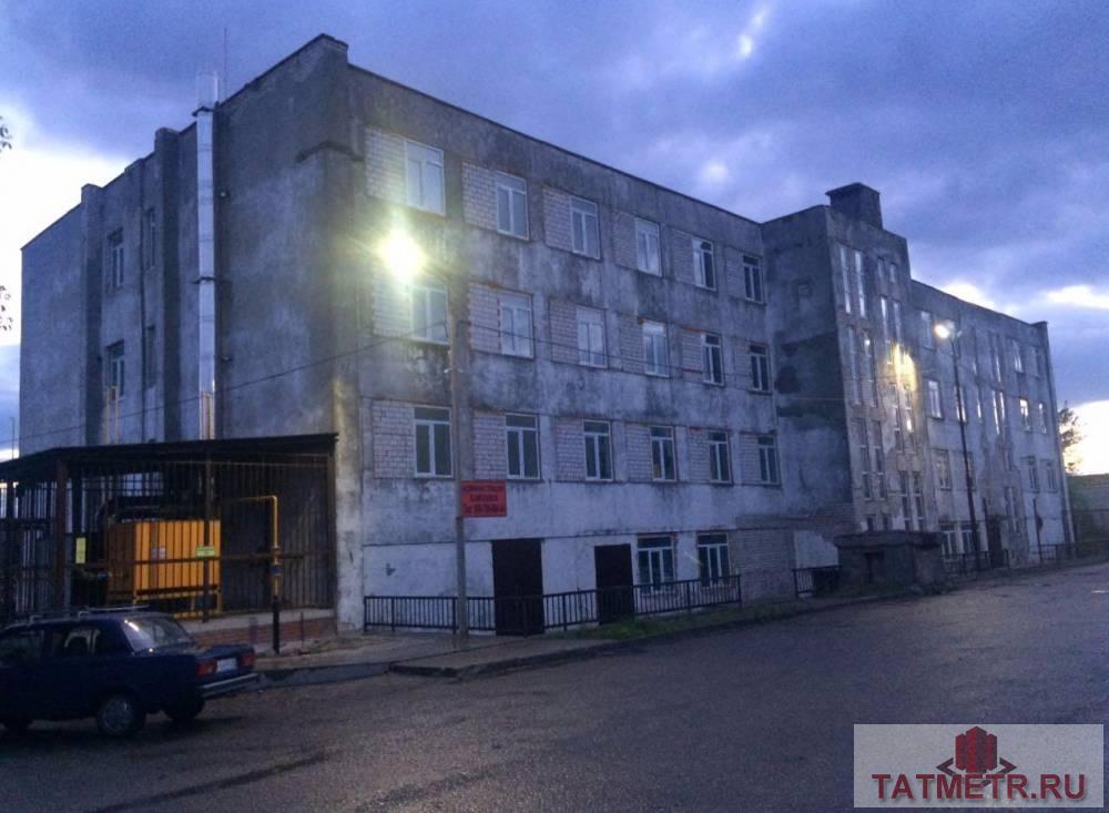 Коммерческая / Продажа / Производство и склады, Казань, Родины улица, 52 500 Сдается в аренду производственное здание 4 000м², при заезде собственник предоставят ремонт за свой счет. 600 квт... - 4