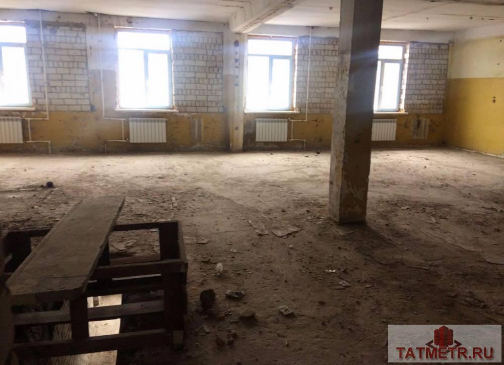 Коммерческая / Продажа / Производство и склады, Казань, Родины улица, 112 000 Сдается в аренду производственное здание 4 000м², при заезде собственник предоставят ремонт за свой счет. 600 квт... - 4