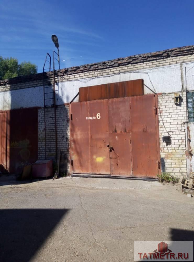 Коммерческая / Продажа / Производство и склады, Казань, Тэцевская улица, 90 000 Сдам теплое производственно-складское помещение. Высота потолков от 5 до 6 метров, высота ворот 4.4 м. Свободный... - 2