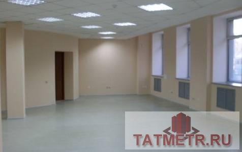 Коммерческая / Продажа / Офисы, Казань, Право-Булачная улица, 121 200 В престижном бизнес центре 'Булак', на 2 этаже сдается комфортабельный офис 102м2 для успешной компании. Для работы...