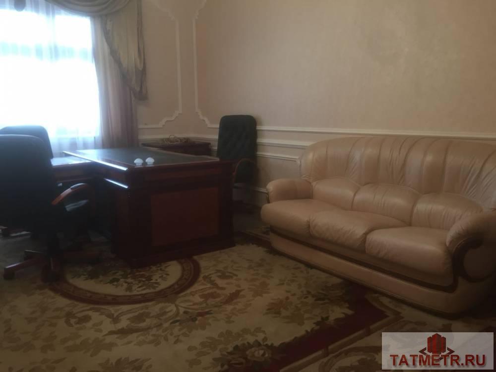 Коммерческая / Продажа / Офисы, Казань, Пушкина улица, 68 000 Сдается офис класса А. 68 кв.м. , 2 комнаты, приемная, кухня. Офис полностью обставлен современной дорогой мебелью....