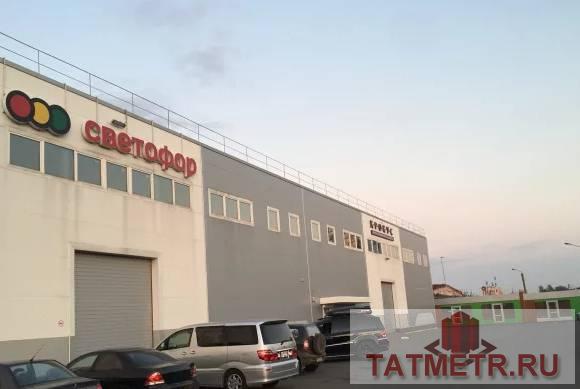 Коммерческая / Продажа / Торговые помещения, Казань, Гвардейская улица, 30 000 Сдам павильон в аренду 20 метров. Рядом находится гипермаркет Светофор. Большой трафик. Есть парковка. По вопросам...