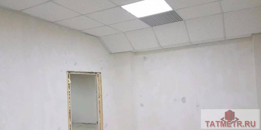 Коммерческая / Продажа / Офисы, Казань, Баки Урманче улица, 63 000 Сдается помещение свободного назначения 100 кв. по ул. Баки урманче 8, ЖК Солнечный город В данный момент... - 1