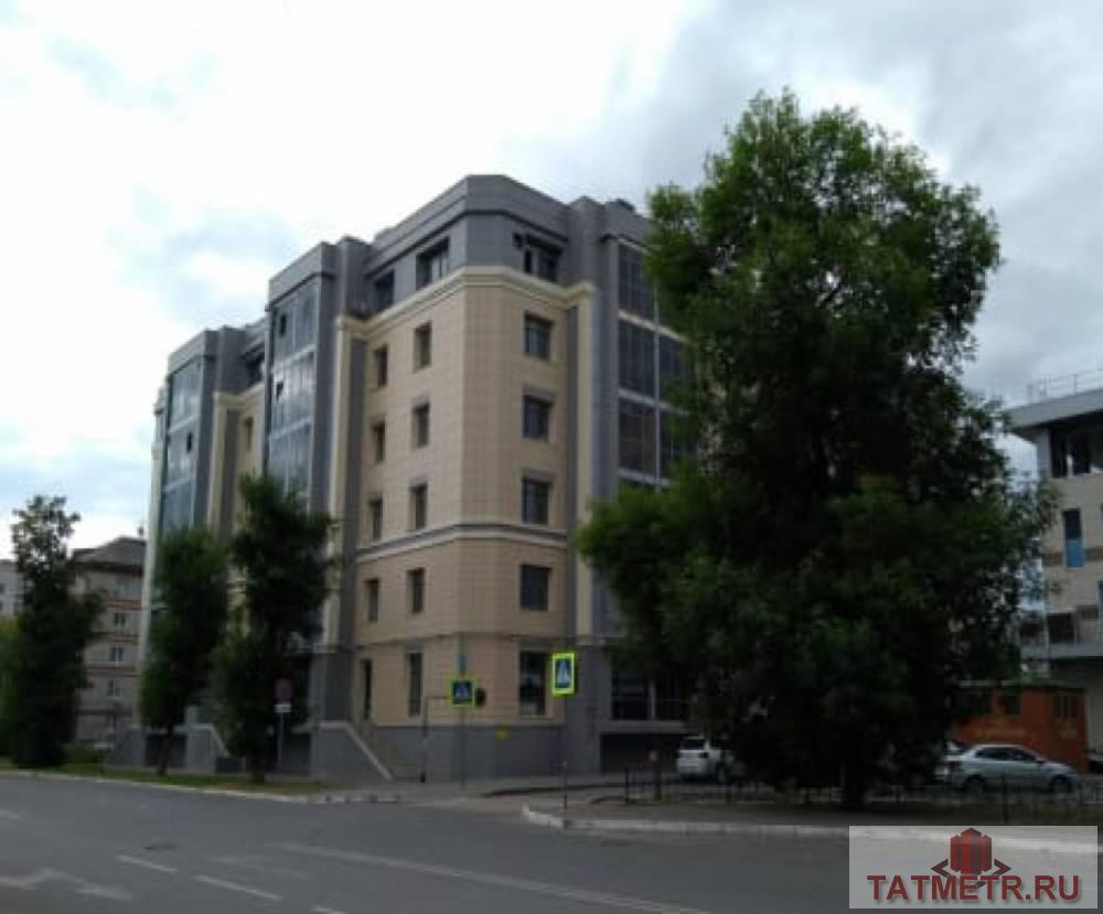Коммерческая / Продажа / Офисы, Казань, Фатыха Карима улица, 114 000 Сдается в аренду 190м2 на 1 этаже 6-ти этажного жилого дома. Первая линия от дороги. Отдельная входная группа.... - 1