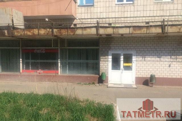 Коммерческая / Продажа / Торговые помещения, Казань, Энергетиков улица, 135 000 Сдается помещение на первом этаже 10-ти этажного жилого дома под любую деятельность. Ранее использовалось под... - 1