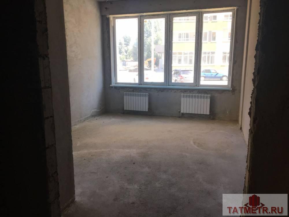 Коммерческая / Продажа / Офисы, Казань, Павлюхина улица, 52 000 Сдается в аренду помещение 78,1м2 на первом этаже жилого дома. Своя отдельная входная группа, предчистовая отделка.... - 1