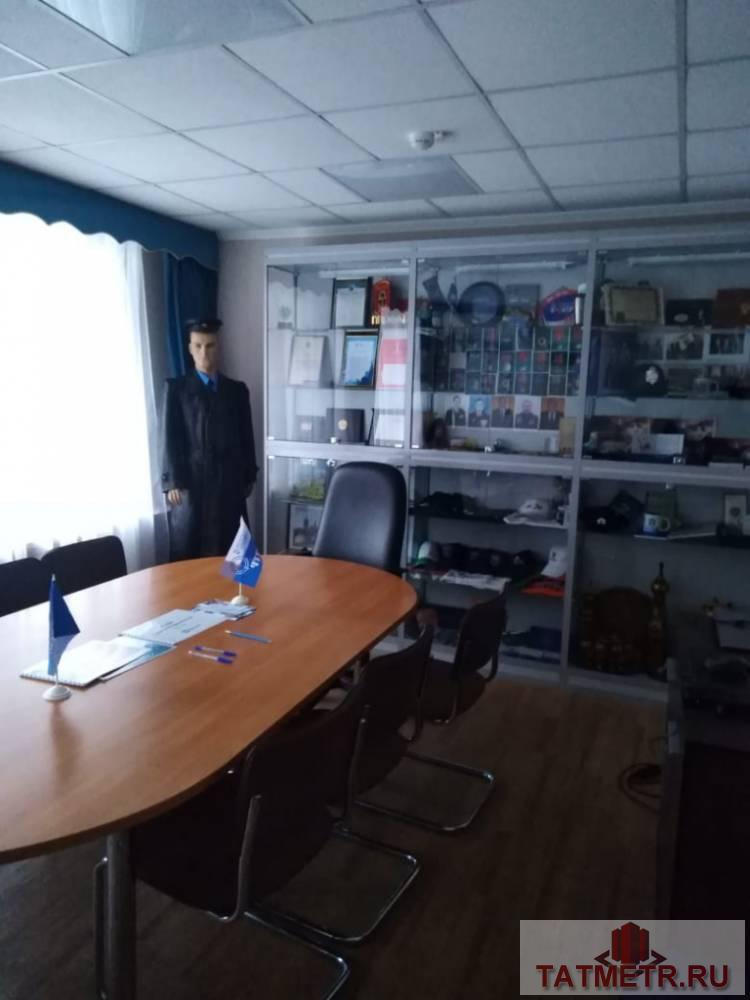 Коммерческая / Продажа / Офисы, Казань, Масгута Латыпова улица, 50 000 Отдельно стоящее 3-х этажное офисное здание. 1,2-ой этаж - кабинетная планировка, 3-й этаж (мансардный) -свободной... - 5