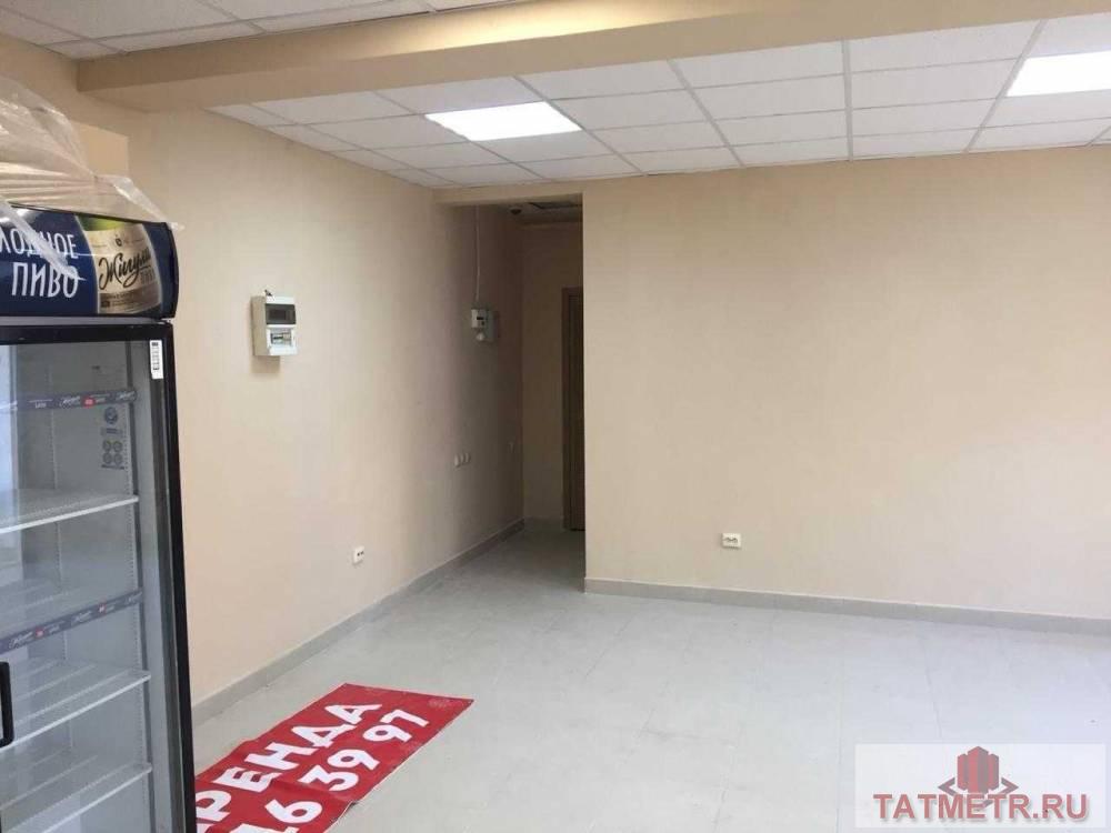 Коммерческая / Аренда / Офисы, Казань, Короленко улица, 31 200 Сдаю срочно, помещение, на Короленко, с отдельным входом. В помещении есть ремонт, отдельный вход, подходит как под... - 3