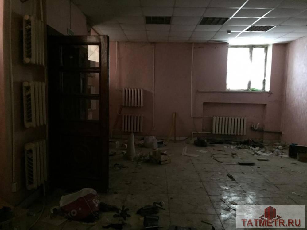 Коммерческая / Продажа / Офисы, Казань, Дементьева улица, 95 000 Сдаю помещение свободного назначения, расположенное на первой линии по улице Даурская. До метро - всего лишь 1 минута... - 4