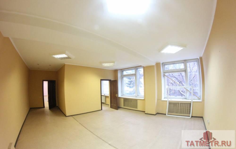 Коммерческая / Продажа / Офисы, Казань, Вахитовский район, 80 000 Предлагаем Вашему вниманию офис, расположенный по адресу ул. Толстого, д. 41. Сдаются помещения на 2 этаже. В...