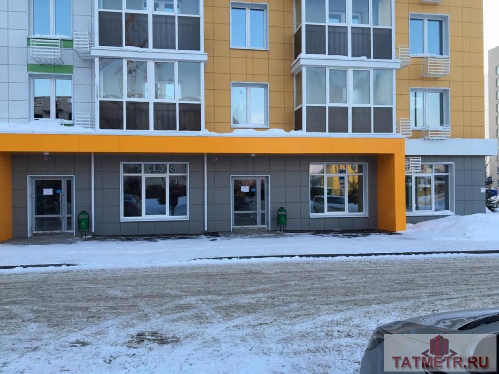 Коммерческая / Продажа / Офисы, Казань, Азата Аббасова улица, 100 000 Предлагается в аренду помещение свободного назначения, расположенное в новом жилом комплексе 'Весна', по адресу ул.... - 2