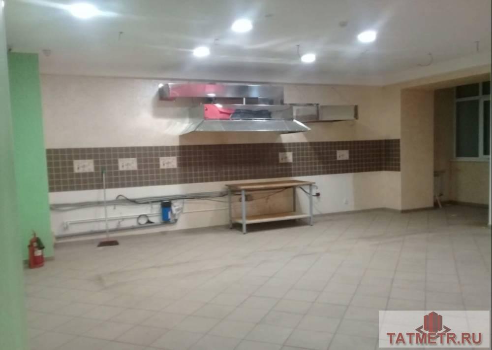 Коммерческая / Продажа / Офисы, Казань, Соловецких Юнг улица, 60 000 Сдам помещение свободного назначения под Аптеку, Офис, Магазин, Салон красоты, Фитнес и многое другое. Красивый,... - 3