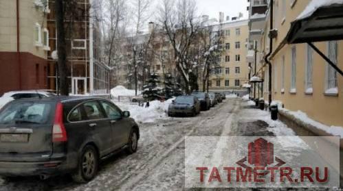 Коммерческая / Продажа / Офисы, Казань, Маленькая улица, 35 000 Помещение от собственника с отличным светлым ремонтом. 4 кабинета. СТАЛИНКА. Высокие потолки, пластиковые окна,... - 2