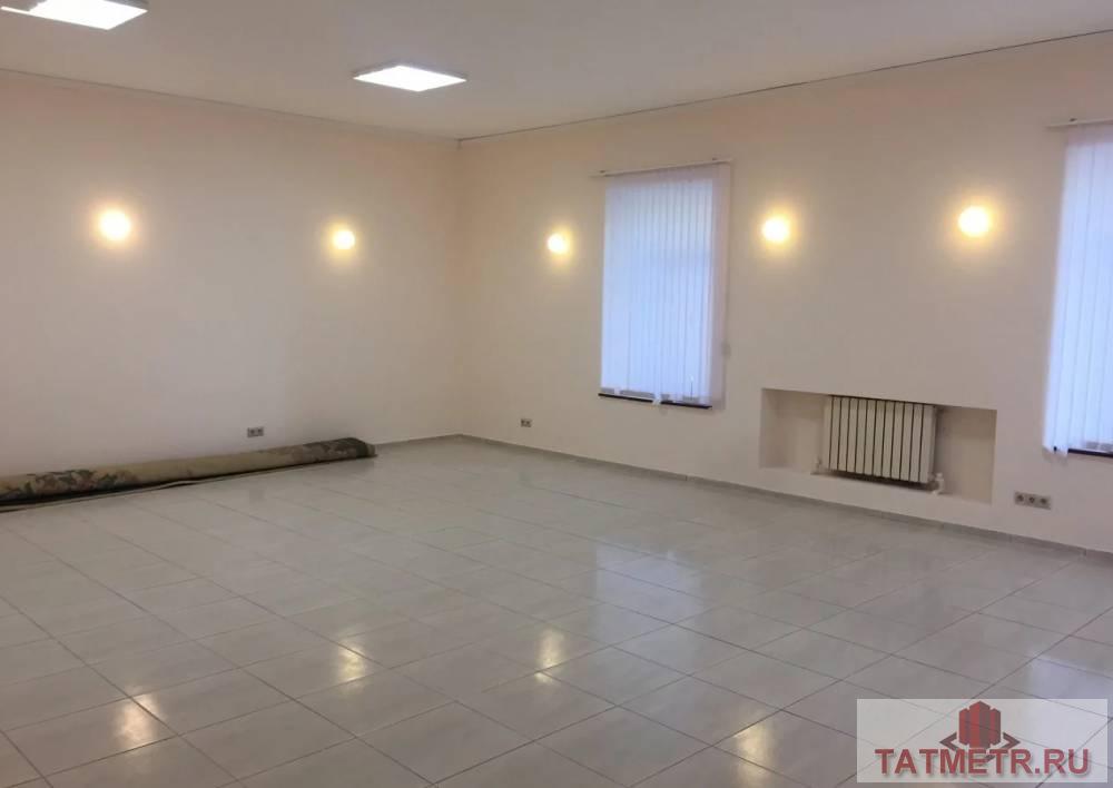 Коммерческая / Продажа / Офисы, Казань, Адмиралтейская улица, 288 000 Предлагаем Вашему вниманию особняк, расположенный по адресу Адмиралтейская 3 к7. В отличном состоянии. В помещении:... - 3