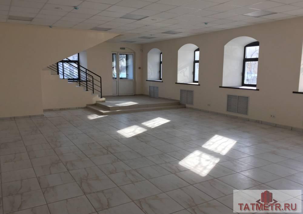 Коммерческая / Продажа / Офисы, Казань, Адмиралтейская улица, 98 000 Сдается помещение свободного назначения по адресу Адмиралтейская 3 корпус 2. В отличном состоянии. В помещении: —...