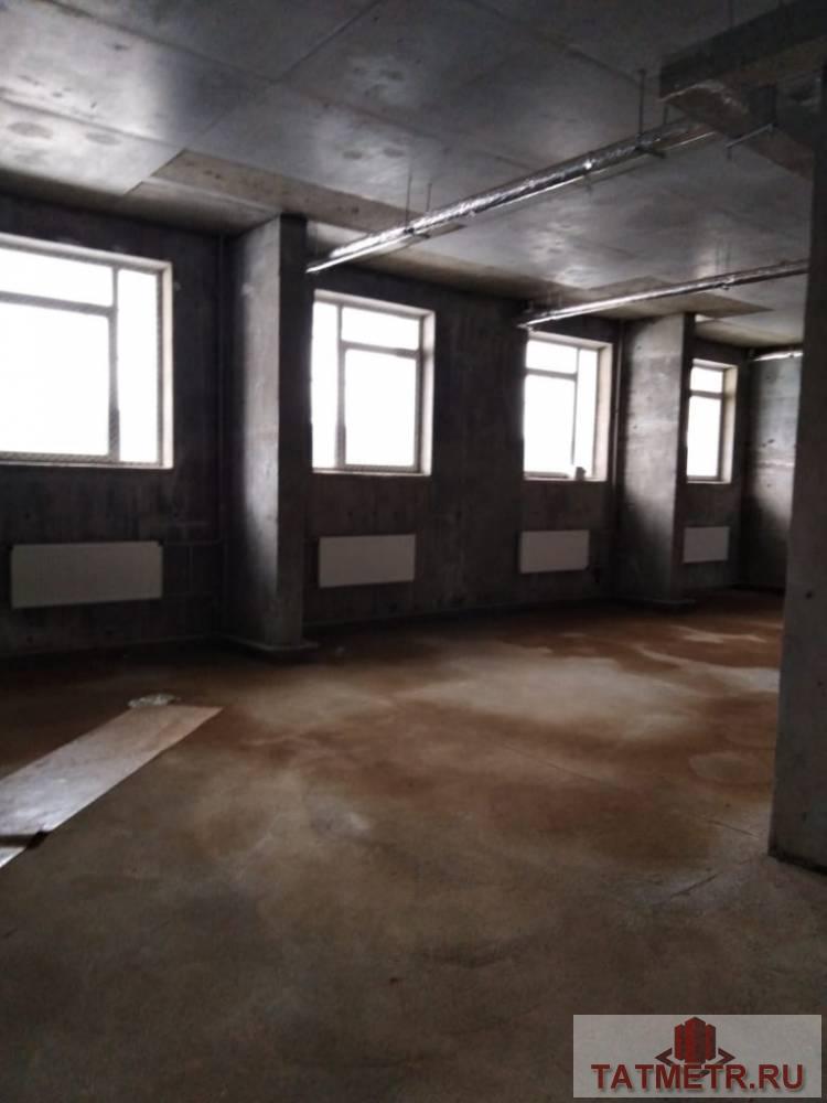 Коммерческая / Продажа / Офисы, Казань, Восстания улица, 176 550 Сдается в аренду помещение площадью- 321 кв.м. Расположено на 1-й линии 1-м этаже с отдельным входом Высокий... - 3