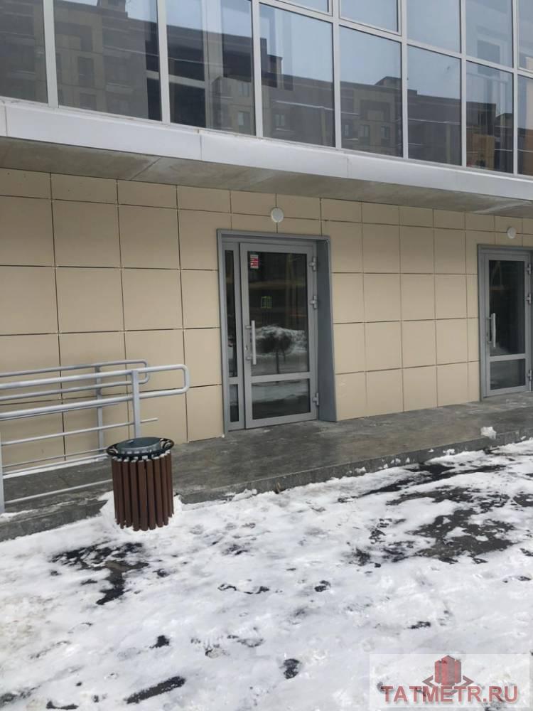 Коммерческая / Продажа / Офисы, Казань, Рауиса Гареева улица, 35 000 Сдается помещение свободного назначения в активно развивающемся микрорайоне ЖК Сказочный лес. Возле комплекса... - 3