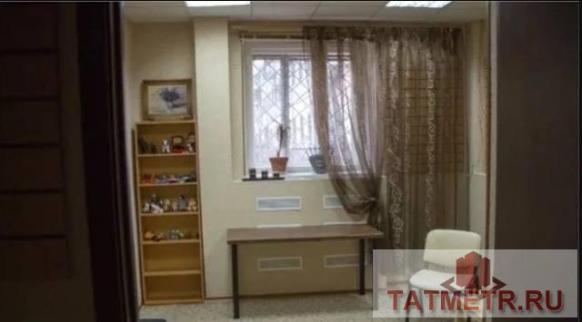 Коммерческая / Аренда / Офисы, Казань, Космонавтов улица, 15 000 Сдаю светлое помещение на первом этаже жилого дома,с отдельным входом.Чистое с хорошим ремонтом.Окна выходят на обе... - 4