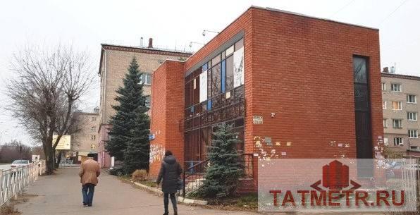 Коммерческая / Продажа / Офисы, Казань, Академика Губкина улица, 171 000 Предлагаем в аренду отдельно стоящее здание на первой линии от дороги. Цоколь 62,2м2, 1 этаж 67,5м2, 2 этаж 60,5м2.... - 1