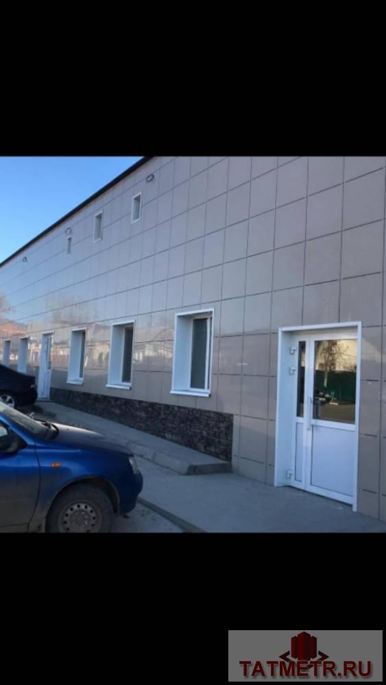 Коммерческая / Продажа / Торговые помещения, Мамадыш, Тукая улица, 112 200 Предлагается в аренду торговая площадь, расположенная на первой линии в центре города Мамадыш. Первая линия, первый... - 2