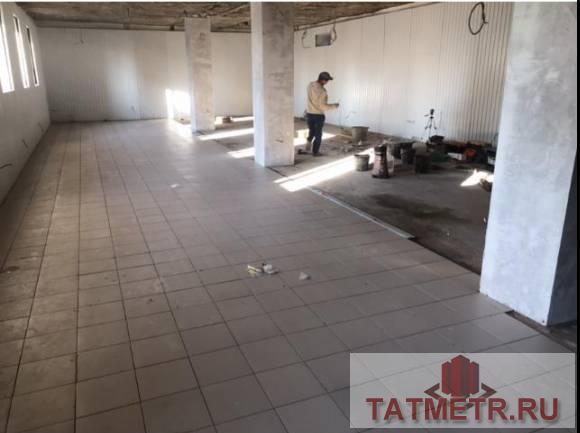 Коммерческая / Продажа / Торговые помещения, Мамадыш, Тукая улица, 52 250 Предлагается в аренду торговая площадь, расположенная на первой линии в центре города Мамадыш. Первая линия, первый... - 1