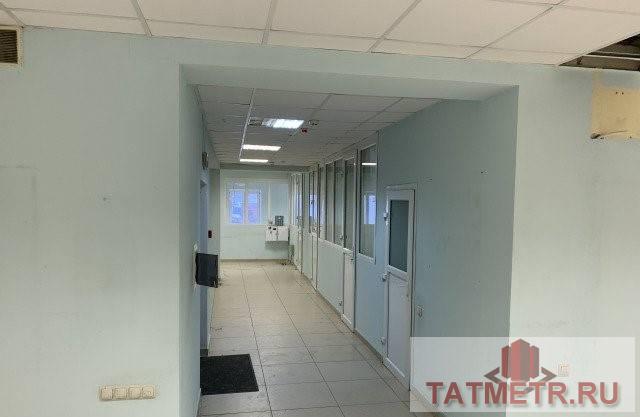 Коммерческая / Продажа / Офисы, Казань, Островского улица, 224 700 Сдается в аренду большой офис 321м2 в исторической части города. Помещение с косметическим ремонтом. Имеются все... - 11