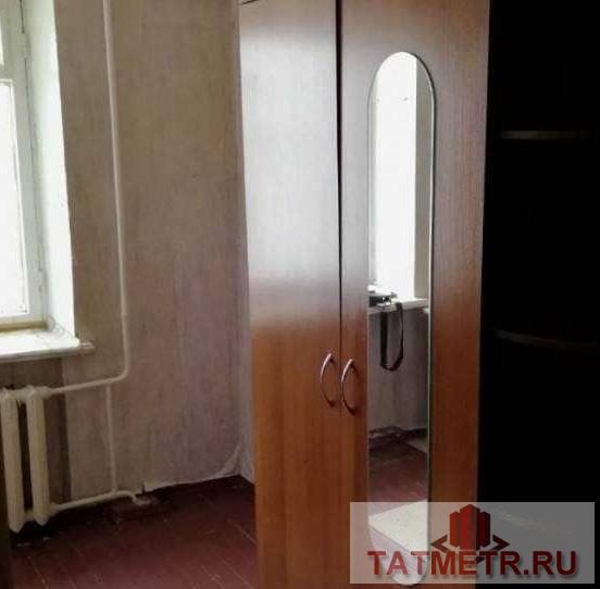 Продажа / Комнаты, Казань, Окраинная улица, 6 000 Комната очень теплая и светлая. Есть отдельная выделенная кухонная зона. В блоке три комнаты. Душевая комната,...
