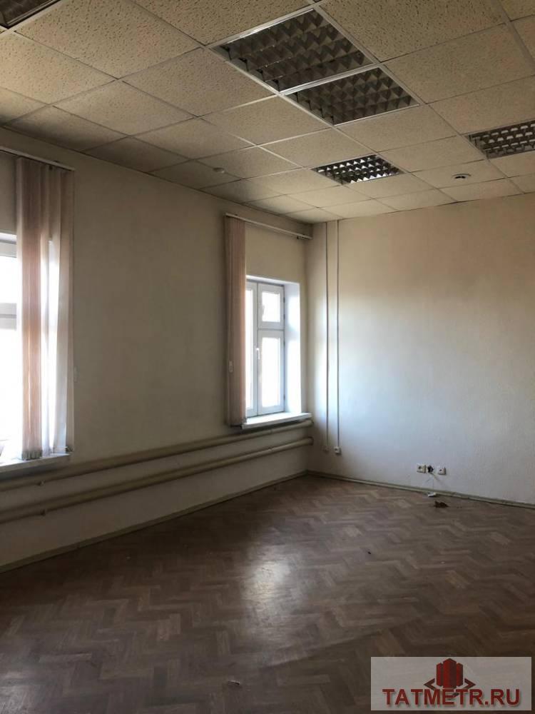Коммерческая / Аренда / Офисы, Казань, Бухарская улица, 24 700 Сдается уютный офис, расположенный по адресу Бухарская 3а. В офисе выполнен свежий ремонт, площадь 52 кв.м., при... - 4