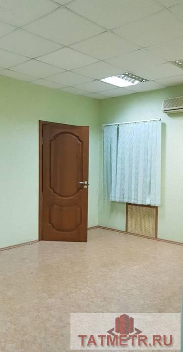 Коммерческая / Аренда / Офисы, Казань, Горького улица, 35 000 Сдам чистое и светлое помещение с ремонтом, на первом этаже,в центре города , два отдельных входа. Имеется санузел,...