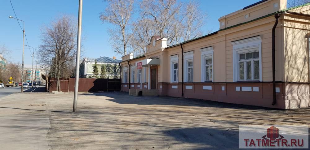 Коммерческая / Аренда / Офисы, Казань, 25 Октября улица, 180 000 Предлагаем в аренду отдельно стоящее здание площадью 320м2. Расположено в 10 минутах от центра города. Напротив через...