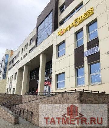 Коммерческая / Аренда / Офисы, Казань, Ямашева проспект, 500 000 Предлагаем в аренду помещение 500м2 на первой линии от дороги. Рядом расположен БЦ Победа. В этом же здании находится... - 1