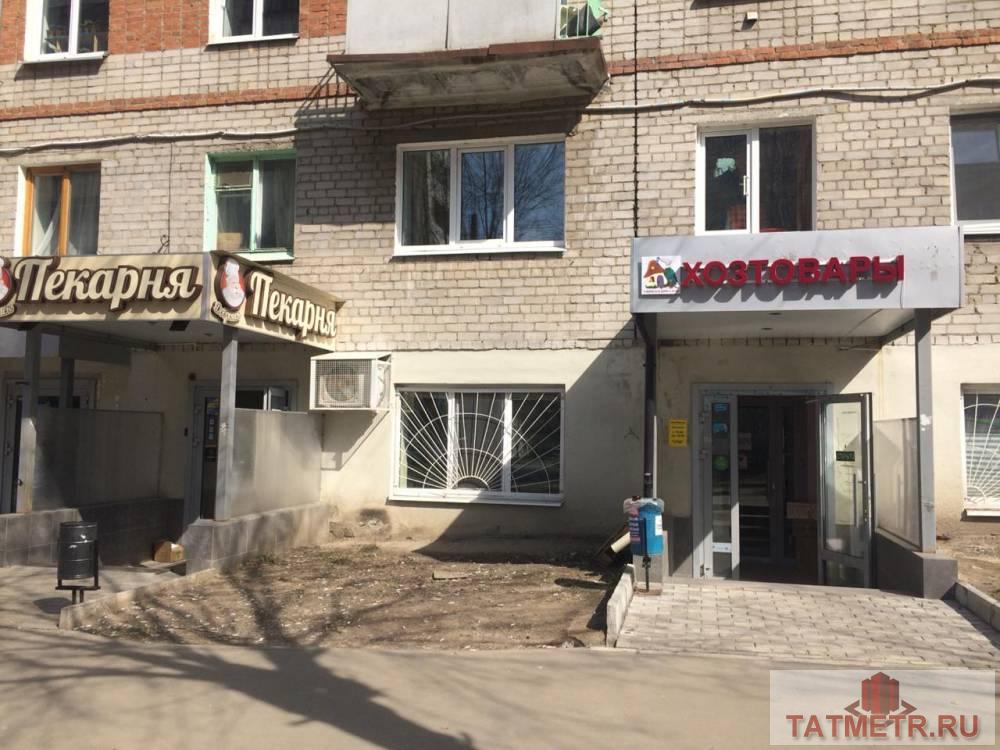 Коммерческая / Аренда / Торговые помещения, Казань, Парковая улица, 22 000 Предлагаем в аренду помещение 22м2 на первой линии. На первом этаже, вход общий со страховой компанией Ренессанс....