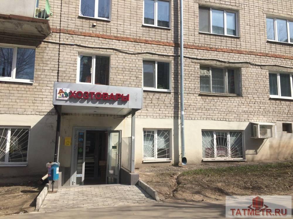 Коммерческая / Аренда / Торговые помещения, Казань, Парковая улица, 22 000 Предлагаем в аренду помещение 22м2 на первой линии. На первом этаже, вход общий со страховой компанией Ренессанс.... - 1