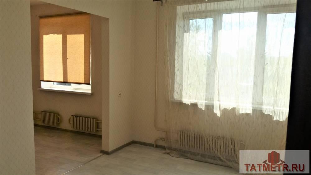 Продажа / Квартиры, Казань, Карбышева улица, 3 400 000 Продается 1-комн по ул.Карбышева д.58. (Санта-Барбара) Общая площадь 43,3 м2, жилая 22,6 м2, площадь кухни 10,9 м2.... - 2