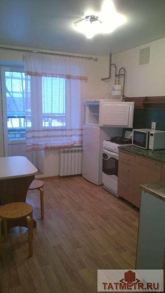 Аренда / Комнаты, Казань, Салиха Батыева улица, 16 000 Внимание дешевый вариант. Сдаю 1 комнатную на Салиха Батыева изумрудный город, новый дом, 16т рублей все включено...