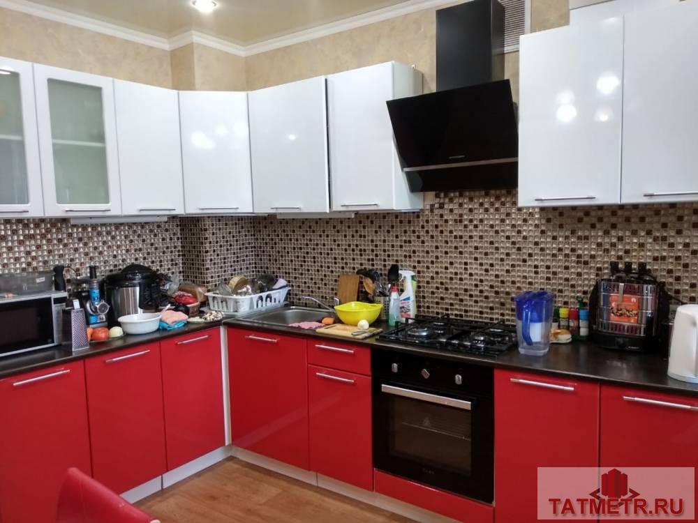 Продажа / Квартиры, Казань, Кул-Гали улица, 5 800 000 Продается светлая теплая уютная квартира в новом доме по адресу ул. Кул-Гали д.34, Изумрудный город-2. Большая... - 1