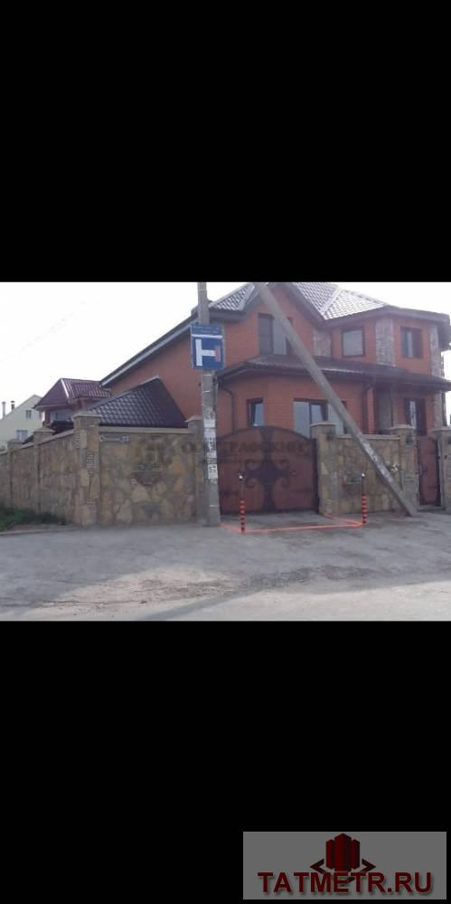 Продажа / Дома и коттеджи, Казань, улица Наратбаш, 25 000 000 Продаю 2-х этажный коттедж в Царицыно, расположенный на участке 6 соток. Дом кирпичный, облицован диким камнем. 1... - 3