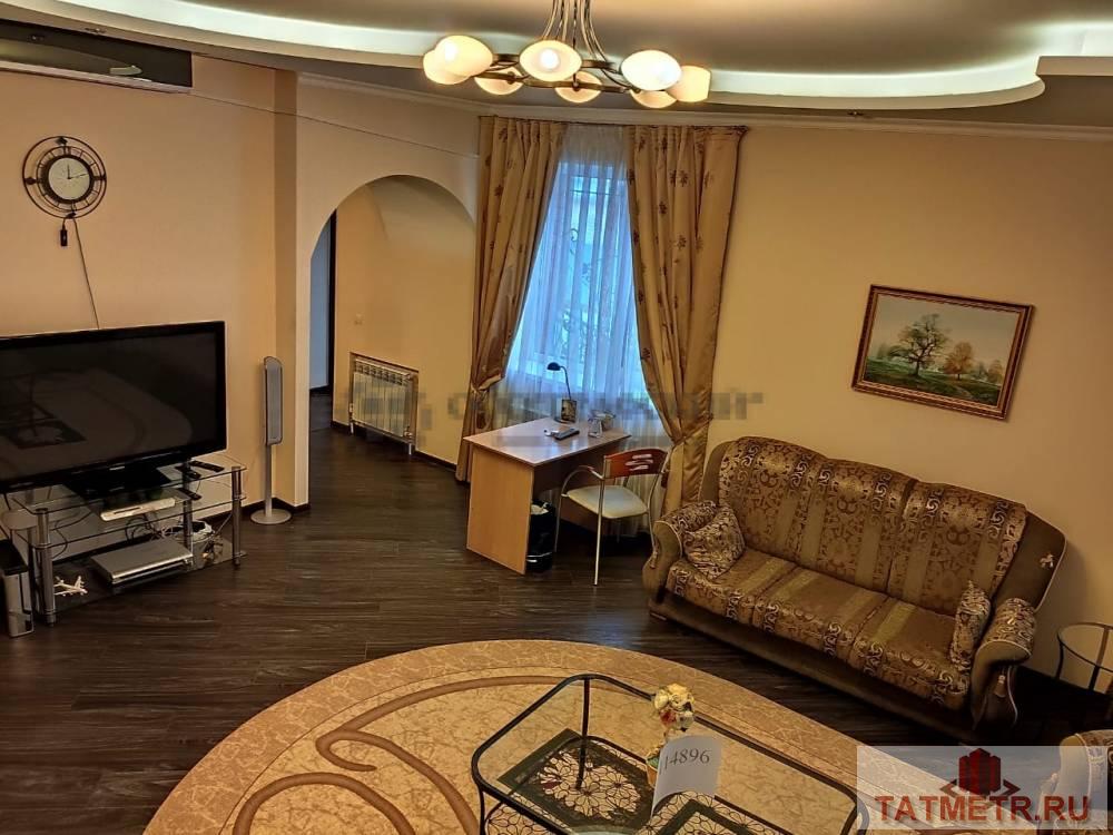 Продажа / Дома и коттеджи, Казань, улица Наратбаш, 25 000 000 Продаю 2-х этажный коттедж в Царицыно, расположенный на участке 6 соток. Дом кирпичный, облицован диким камнем. 1... - 9