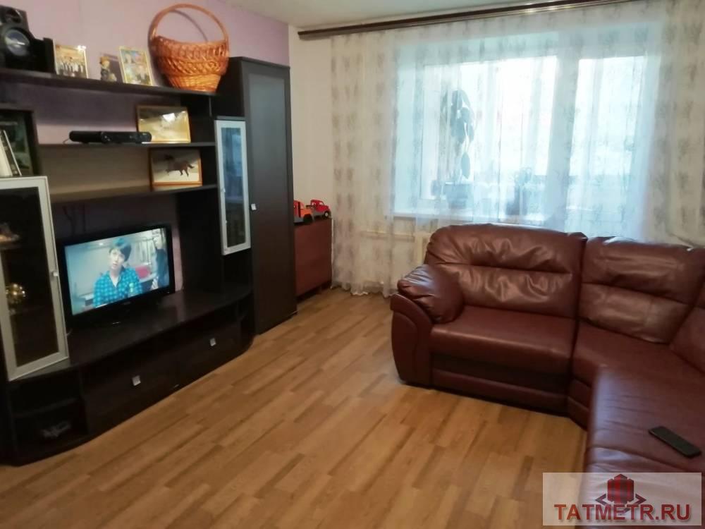 Продажа / Квартиры, Зеленодольск, Комарова улица, 3 499 000 Продается отличная четырехкомнатная квартира в центре мкр. Мирный в г. Зеленодольск. Квартира большая (с общей...