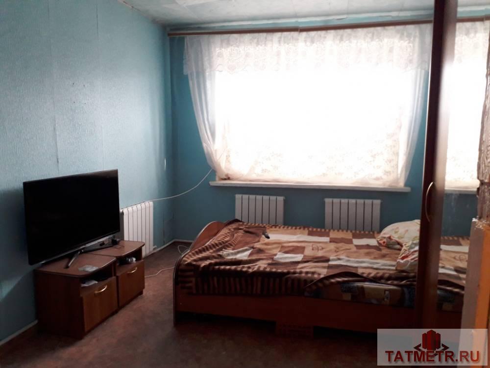 Продажа / Квартиры, д. Протопоповка, Кооперативная улица, 899 000 ПРОДАЕТСЯ просторная, двухкомнатная в д. Протопоповка. Комнаты светлые, просторные, уютные, раздельные. Санузел...
