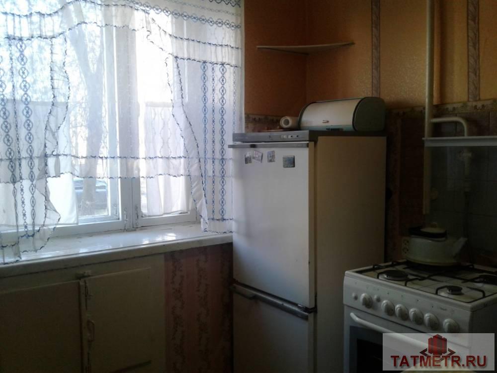 Продается хорошая трехкомнатная квартира в г. Зеленодольск. Квартира уютная, просторная, светлая, теплая, комнаты на... - 3