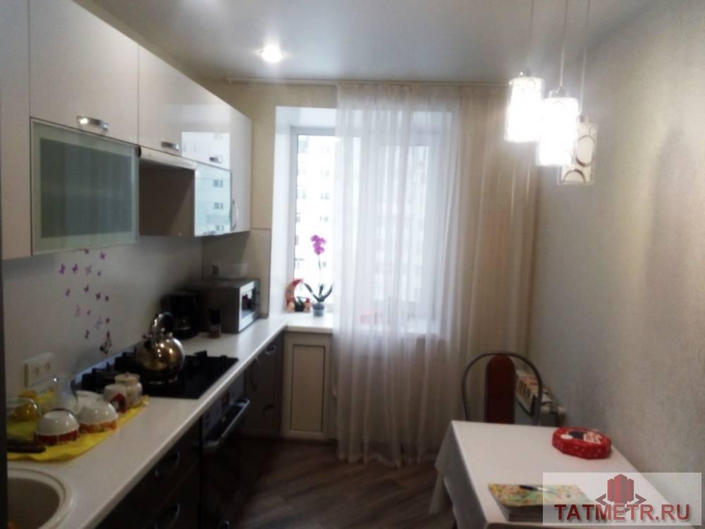 Продажа / Квартиры, Зеленодольск, Комарова улица, 2 998 000 Продается великолепная квартира с евроремонтом в городе Зеленодольск. В квартире совмещенный санузел в современном...